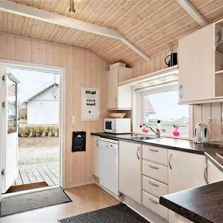 Vinkelbaek 3 *
